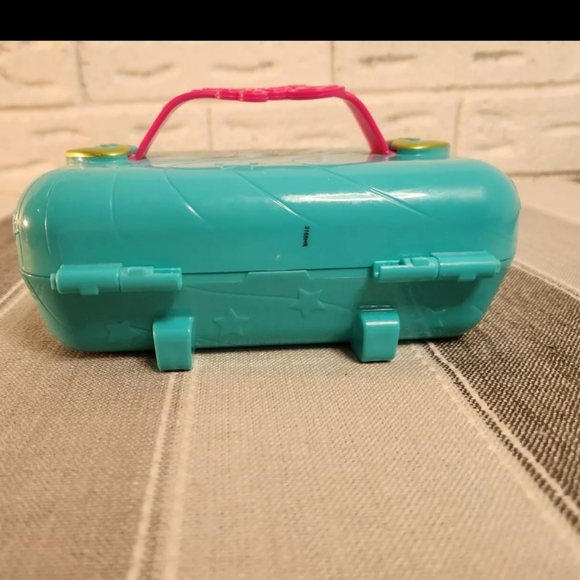 Polly Pocket 'Dance Par-Taay' Case Playset with Vintage Polly - Picture 2 of 16